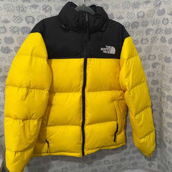The North Face 700 Fill Puffer Jacket Yellow and Black - Picture 1 of 10